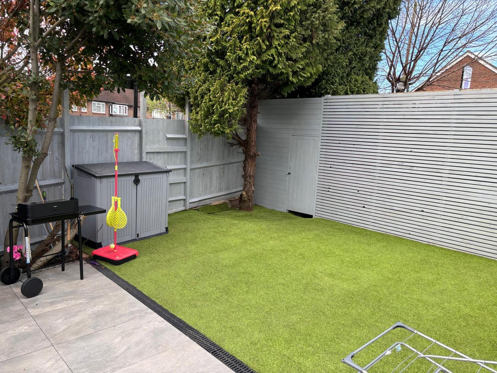 Brand New Big House With Garden And Free Parking Vakantiehuis *